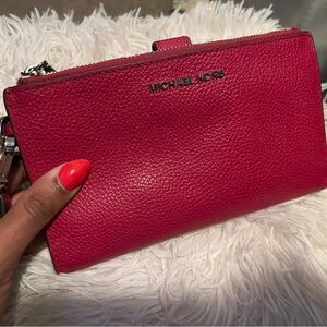 Michael Kors Fuchsia Pink Jetset Wallet